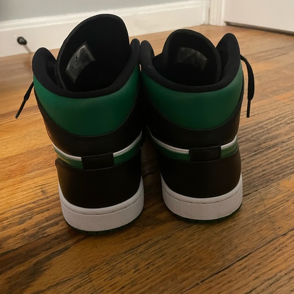 Nike Christmas Jordan 1 Mid. Men’s size 11. Does not come with original box. - Picture 3 of 5